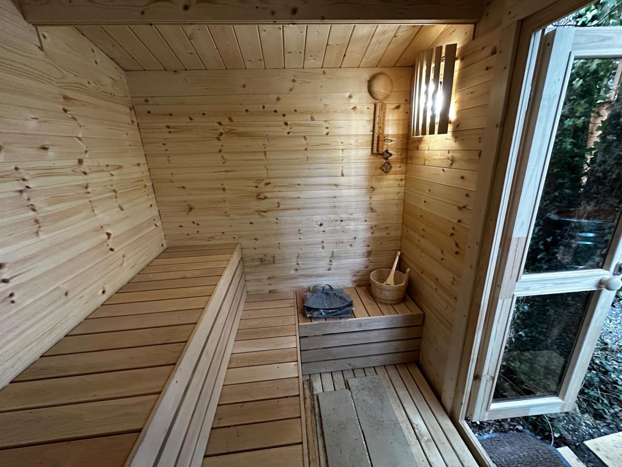 Retro Private Lodge With Hot Tub Nr Dartmoor Newton Abbot Dış mekan fotoğraf